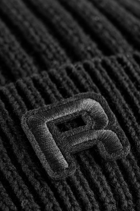 REELL "EASE" BEANIE BLACK