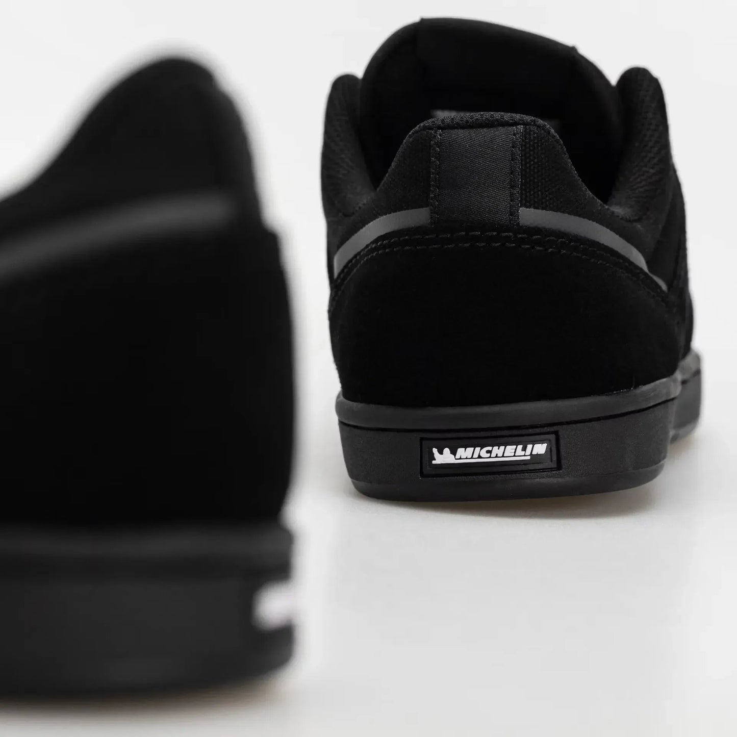 ETNIES "MARANA" SHOES
