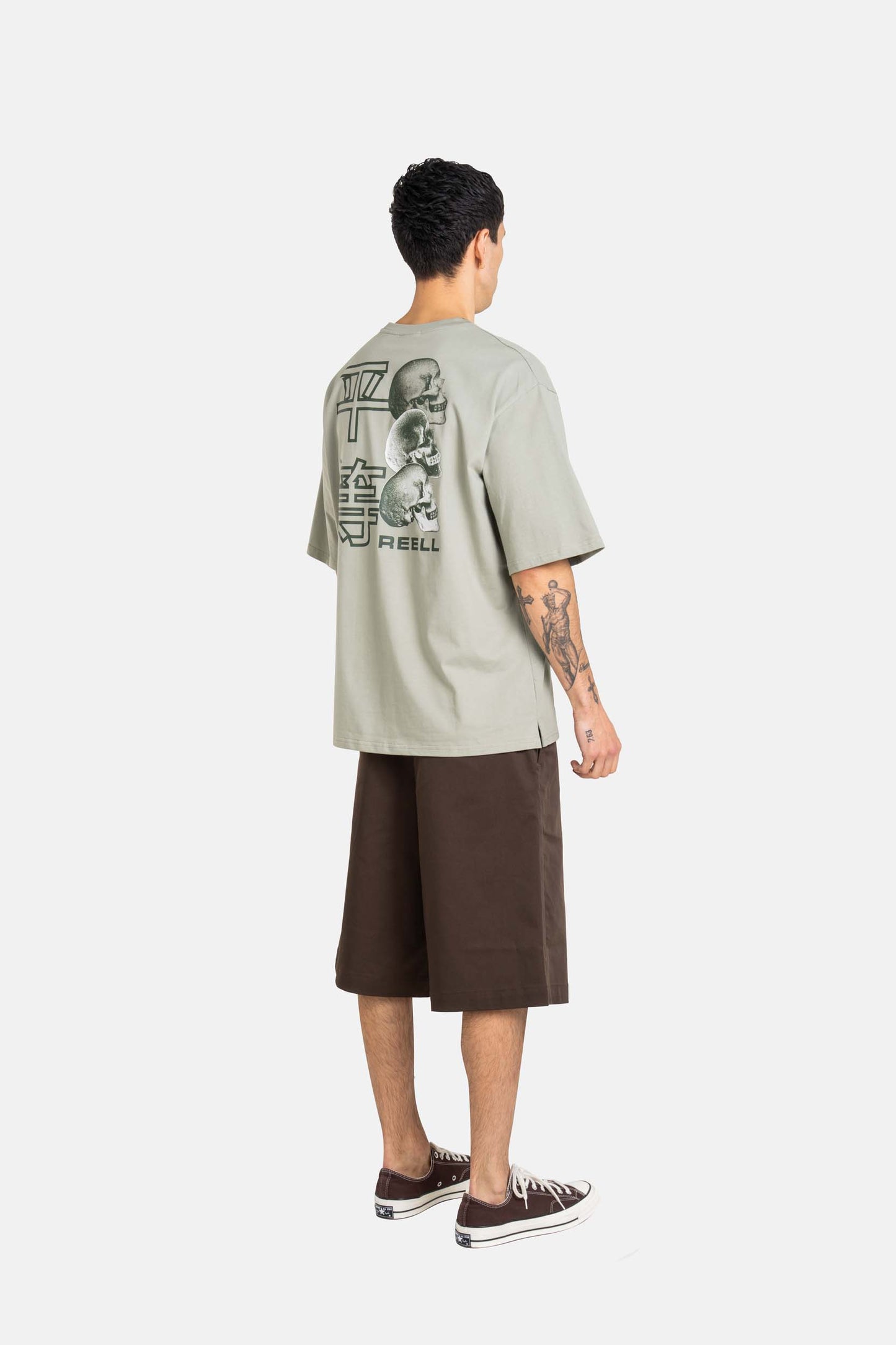 REELL "LOOSE FLEX CHINO" SHORT