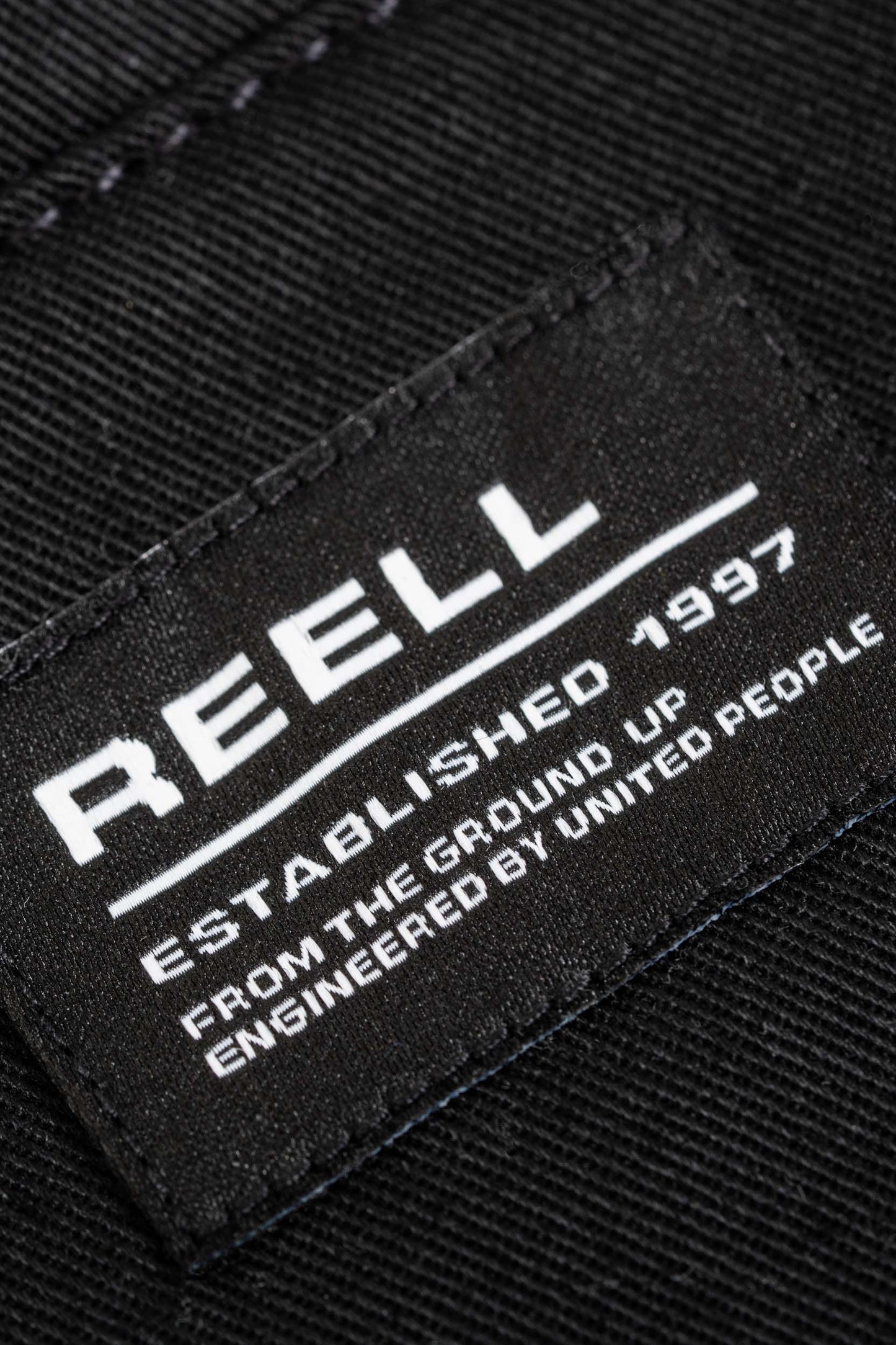 REELL "LOOSE FLEX CHINO" SHORT