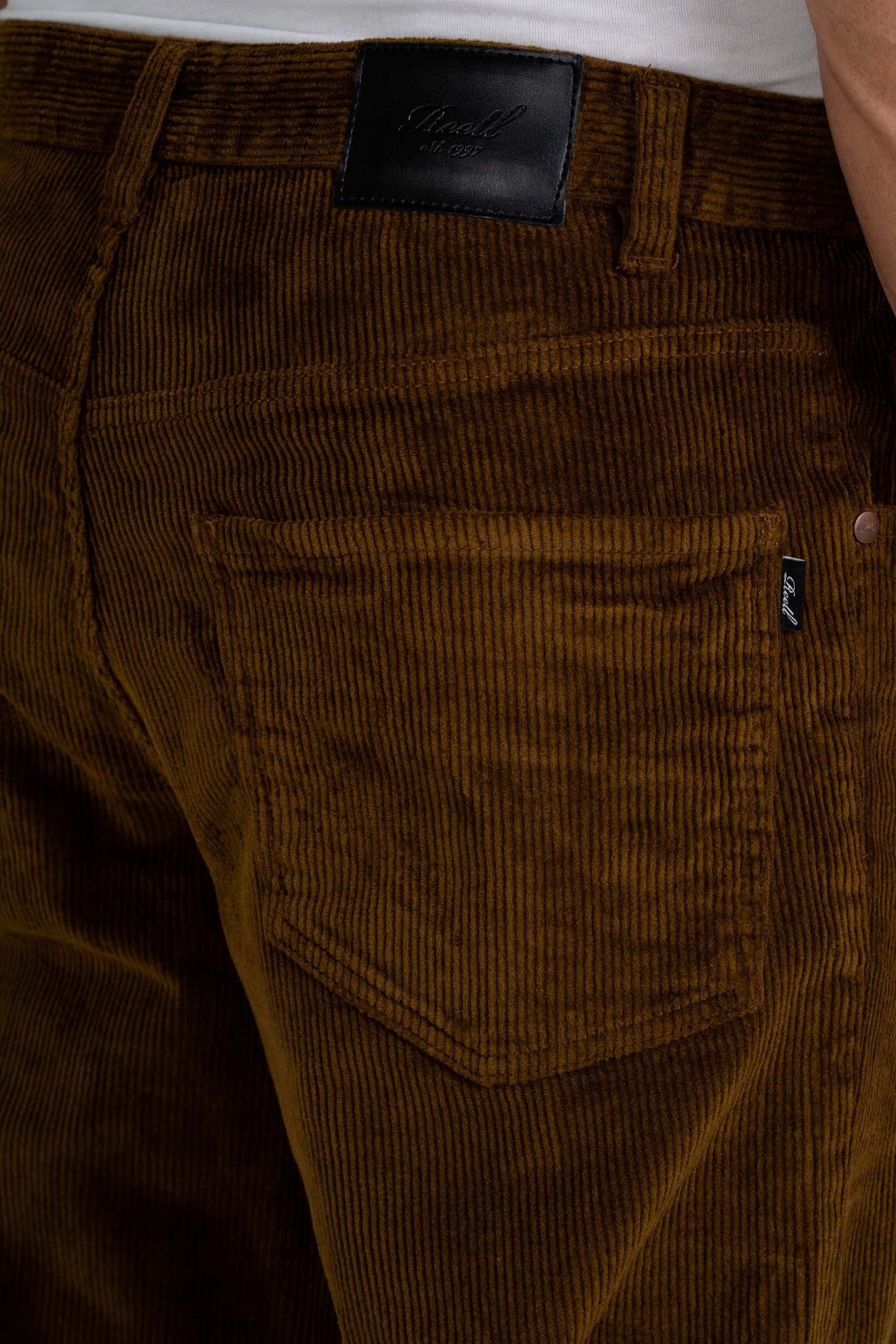 REELL "SOLID" BROWN CORD PANT