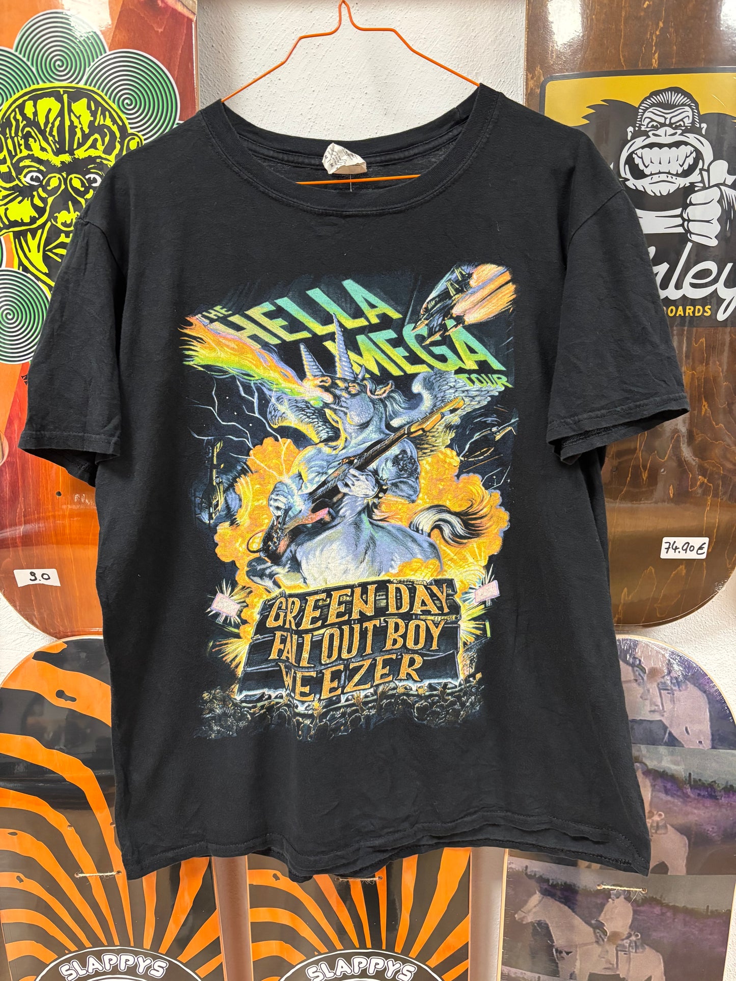 VINTAGE "HELLA MEGA" T-SHIRT