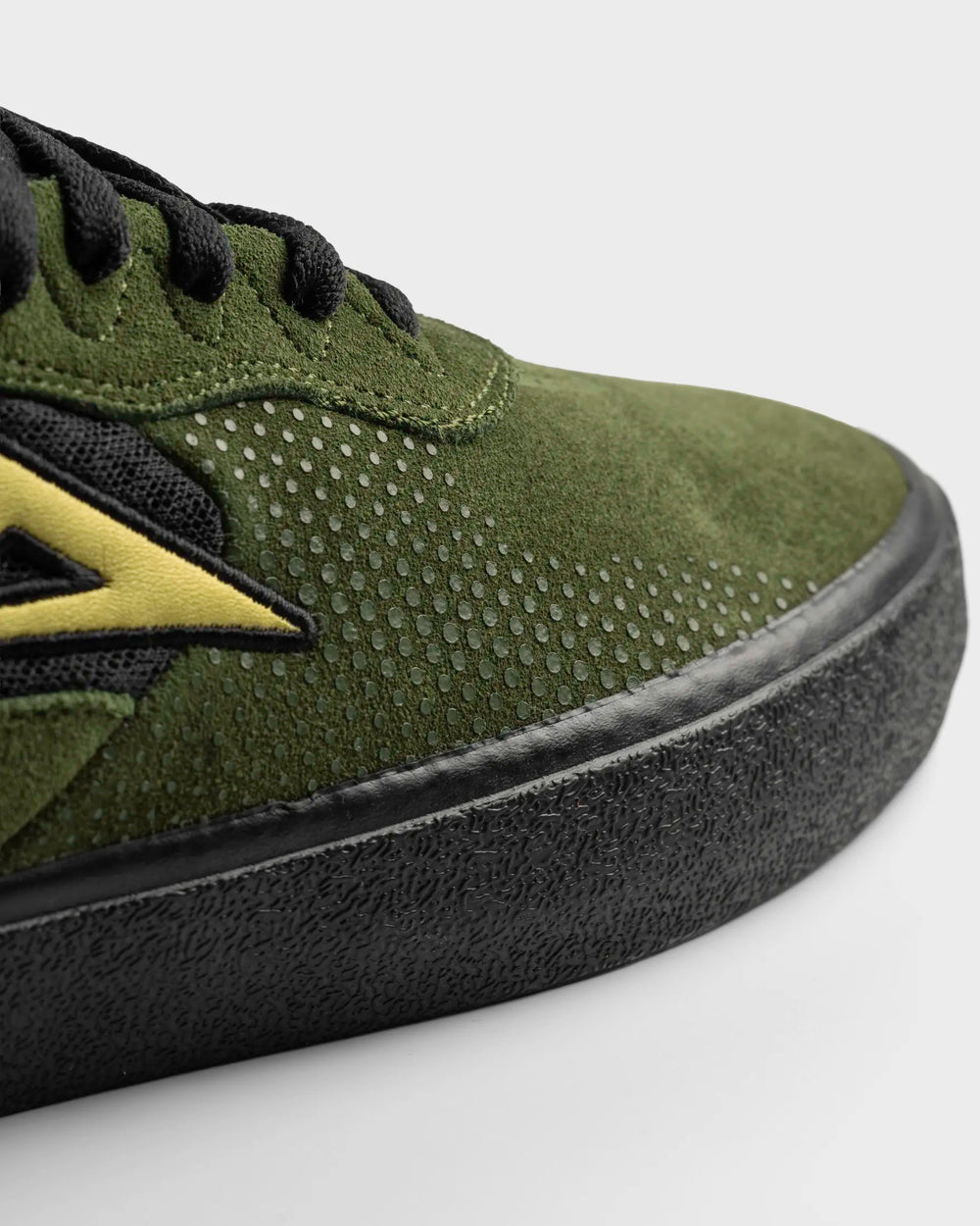 LAKAI "ESSEX" SHOES (US 8.5)