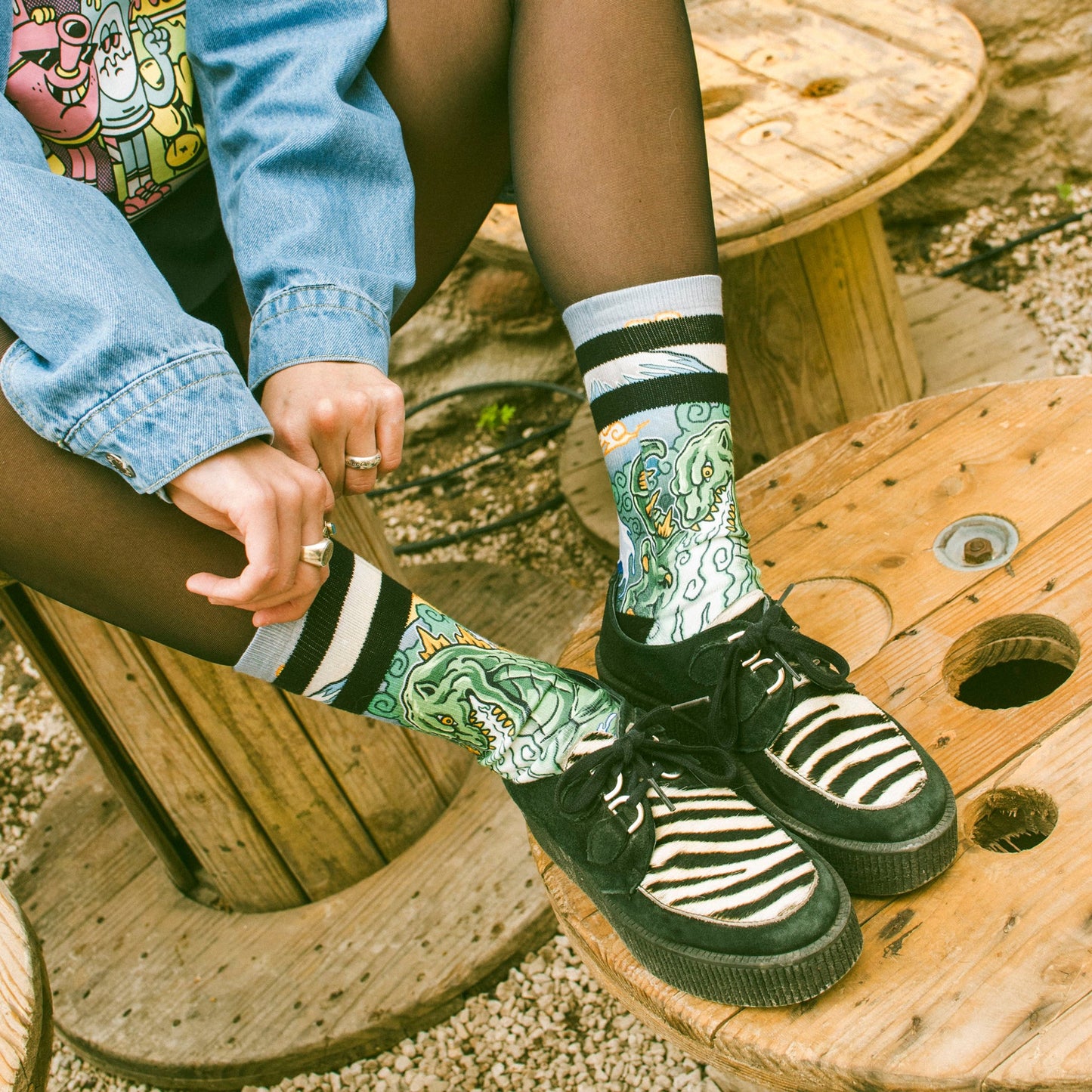 AMERICAN SOCKS "KAIJU KING" SOCKS (S/M)