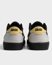 LAKAI "CAMBRIDGE" SHOES