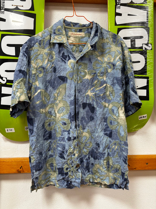 VINTAGE "TOMMY BAHAMA" SHIRT