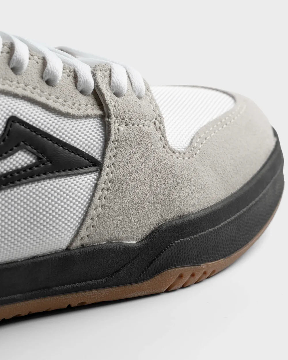 LAKAI "TELFORD LOW" SHOES (US 9.0)