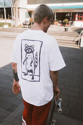 RACCOON "PEPE" T-SHIRT