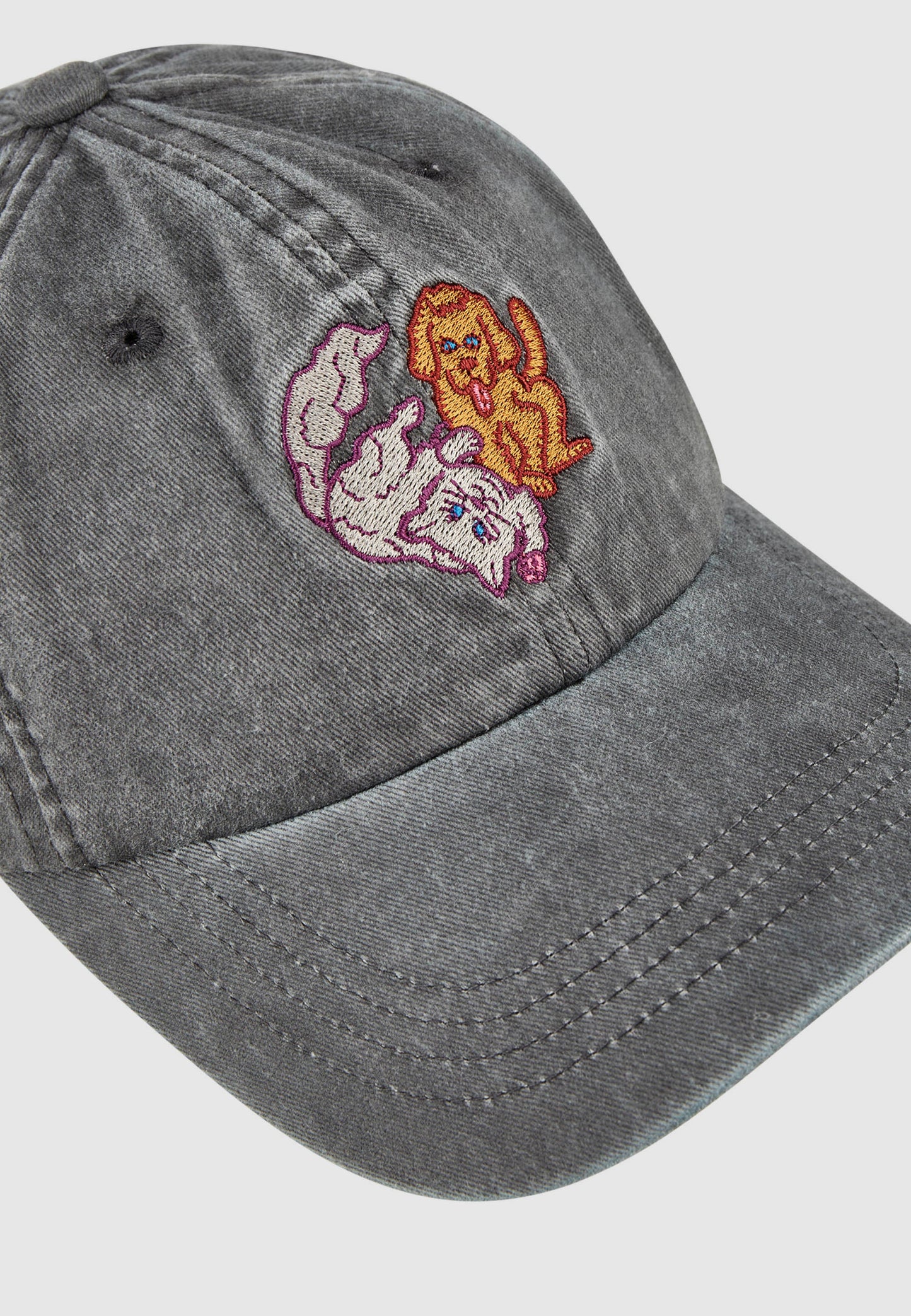 CLEPTOMANIX "CAT AND DOG" CAP