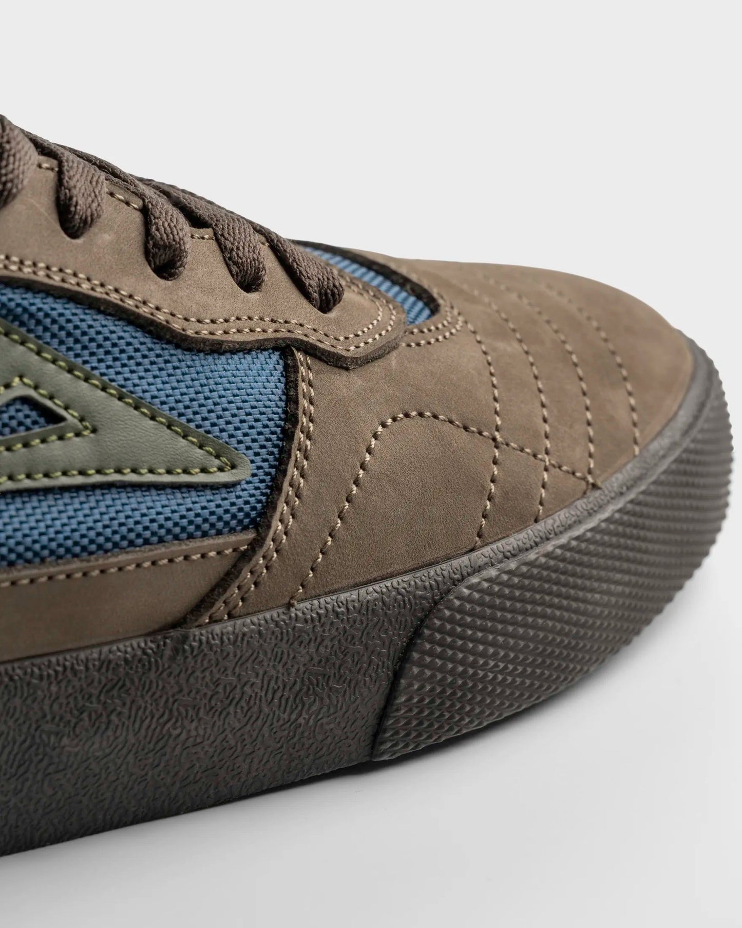 LAKAI "CAMBRIDGE ELITE" SHOES